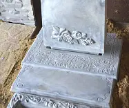 Тумба под памятник с отверстием